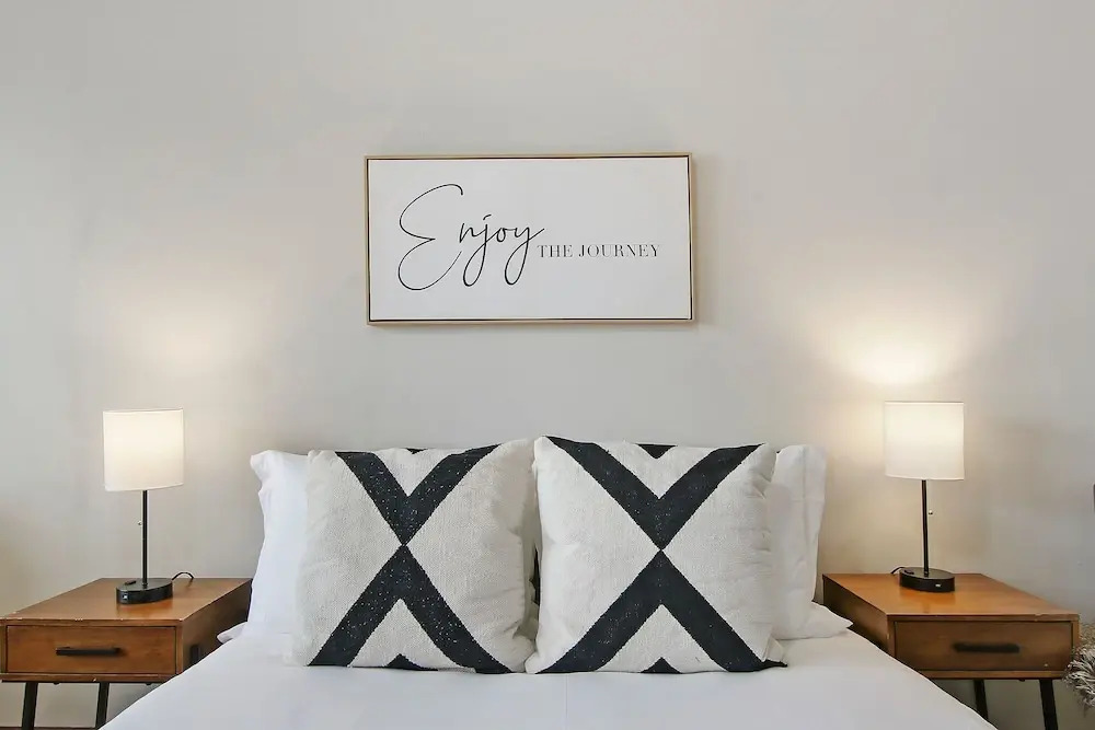 Inviting 2BR Apt - Fullerton 1B