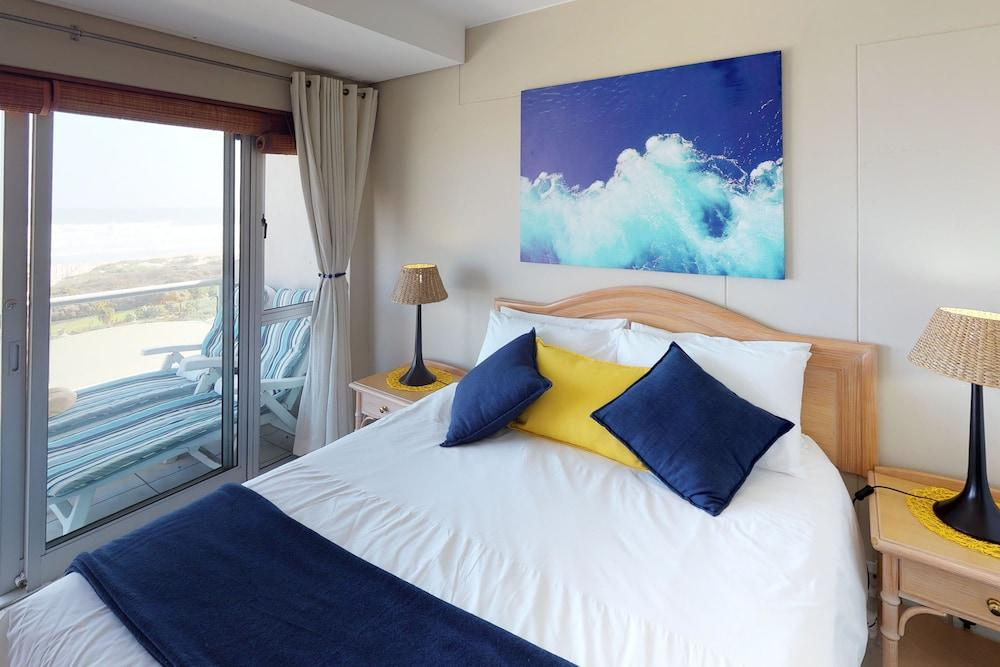 Dolphin Beach Hotel Self Catering Apartments