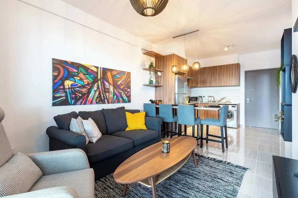 Sunflower 1-BR Apt. & Balcony in Larnaca