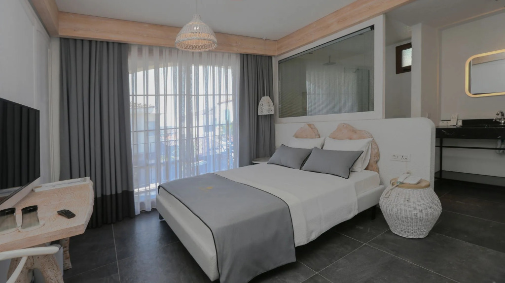 Avalon Boutique Hotel & Suites