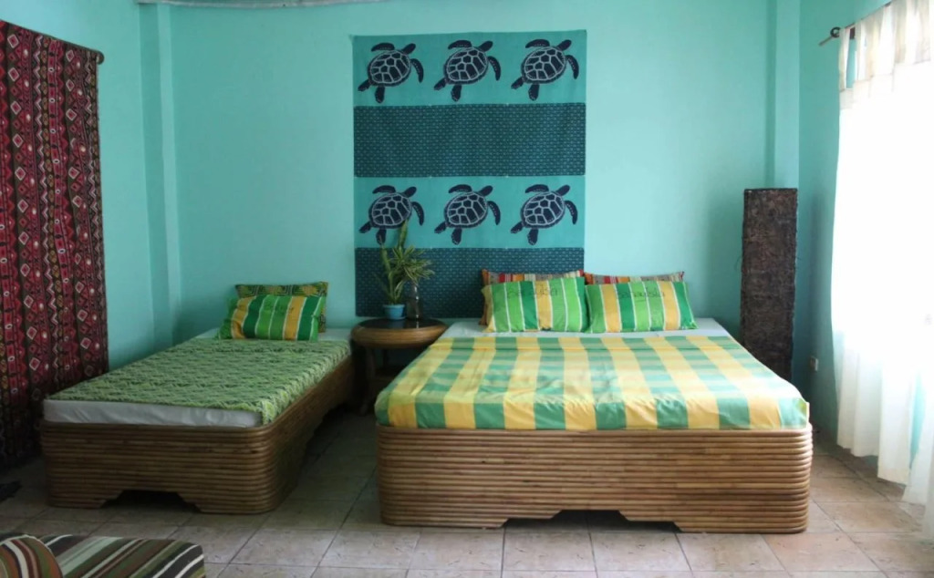 Bahay Isla Inn - Hostel Puerto Galera