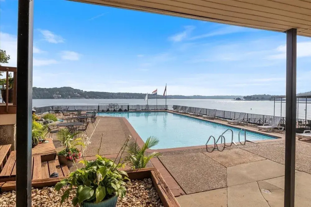 Amazing Main Channel Views With Screened Balcony