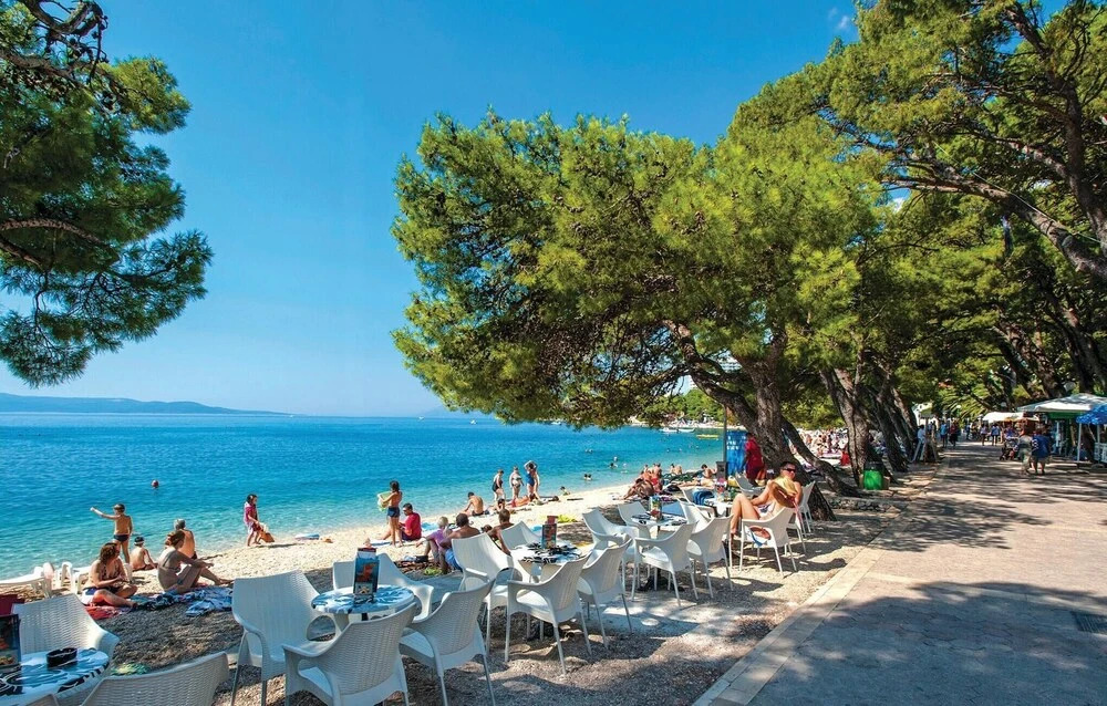 Amazing Apartment in Makarska With 2 Bedrooms and Wifi