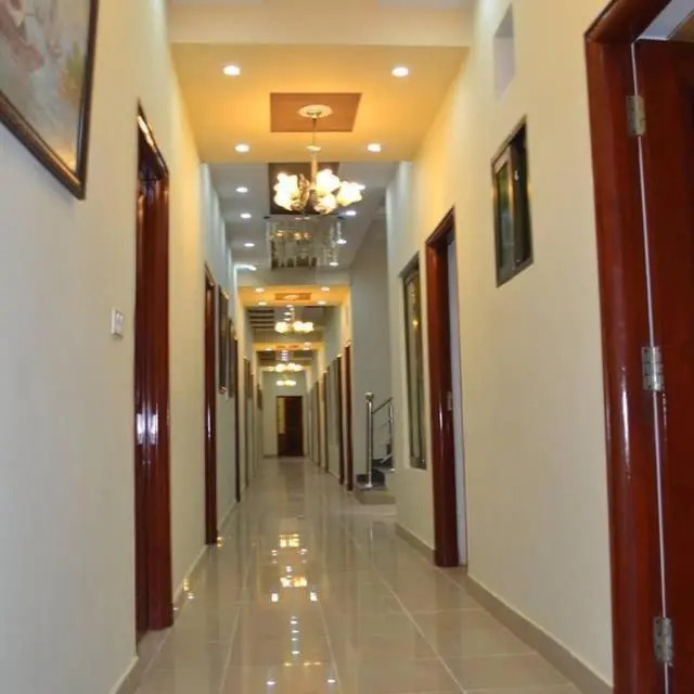 Shes Hostel