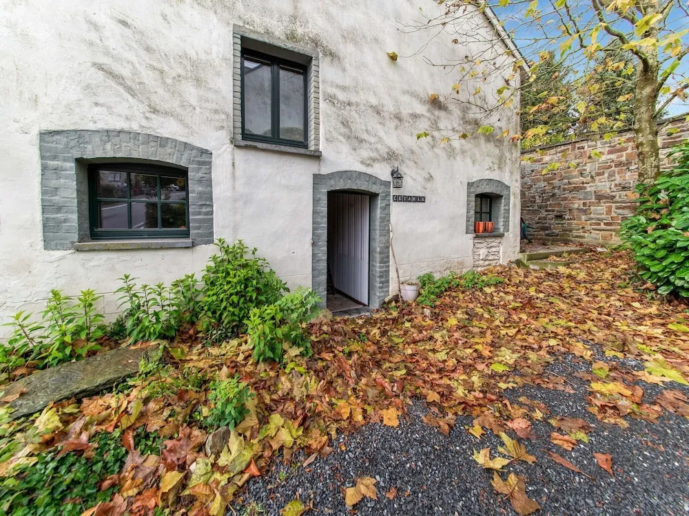 Cosy Holiday Home in Cherain near Forest