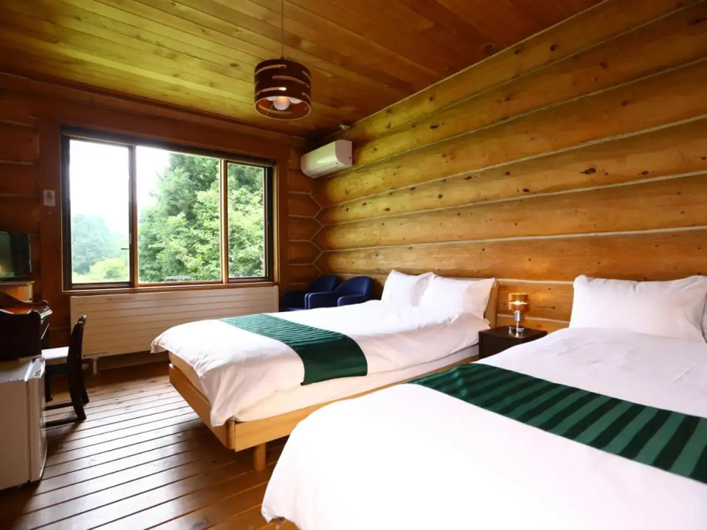 Reposer Hakuba Hotel and Offsite Villa