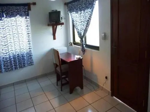 Brenu Beach Lodge