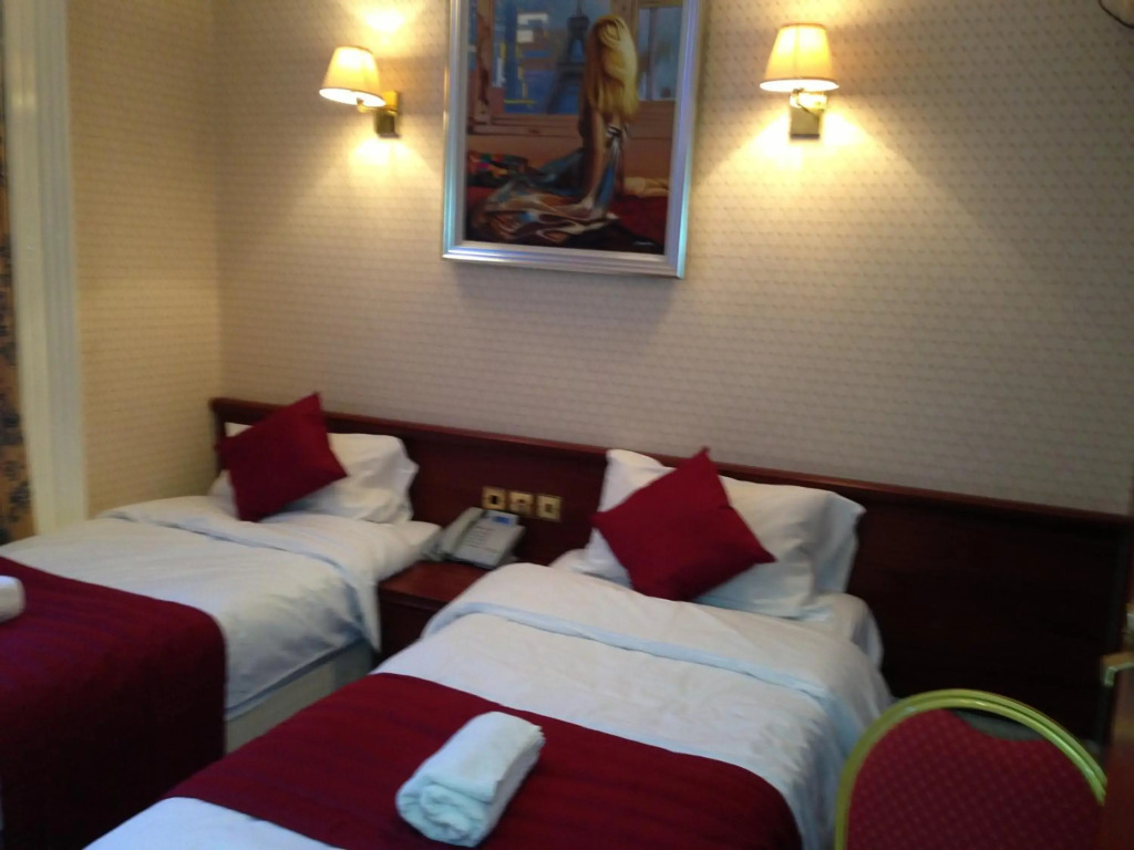 Avon Hotel