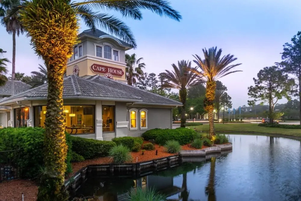 Upscale, modern, resort-style retreat, great location