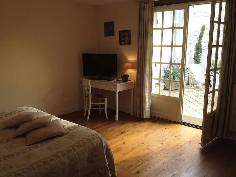 Chambres dHôtes "LE CALME"