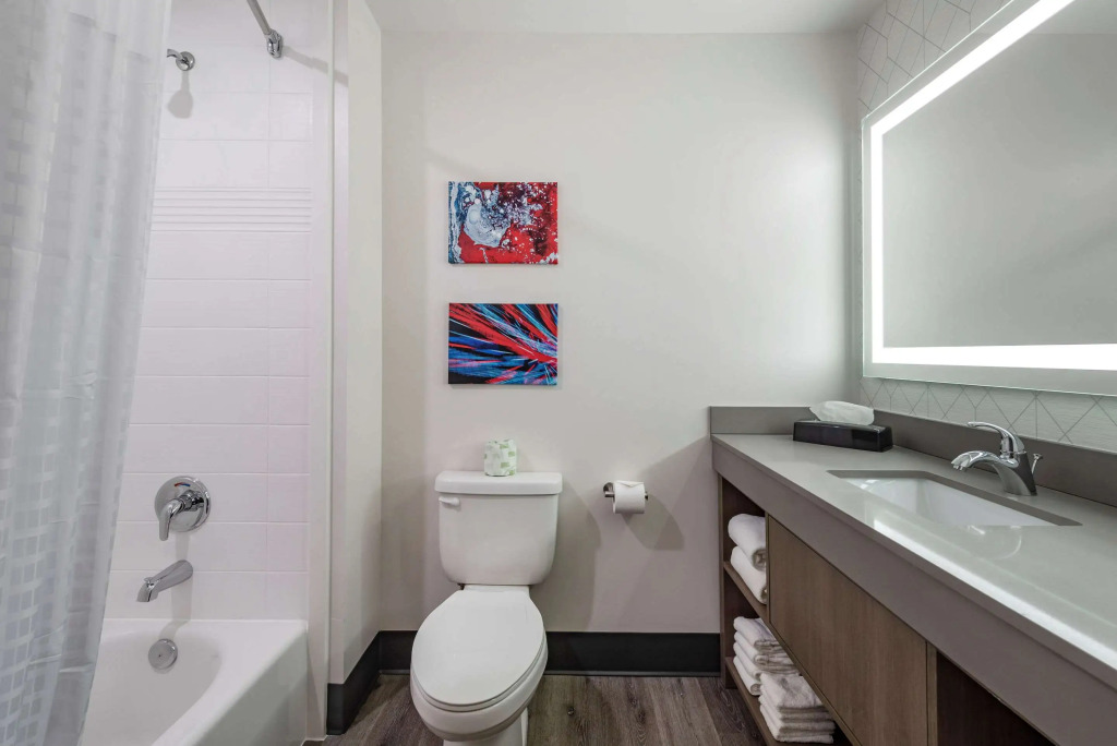 Comfort Suites Colorado Springs East - Medical Center Area