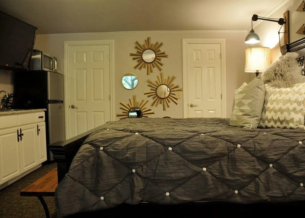 Two Hearts Inn