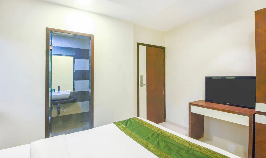 Treebo Blue Moon Powai