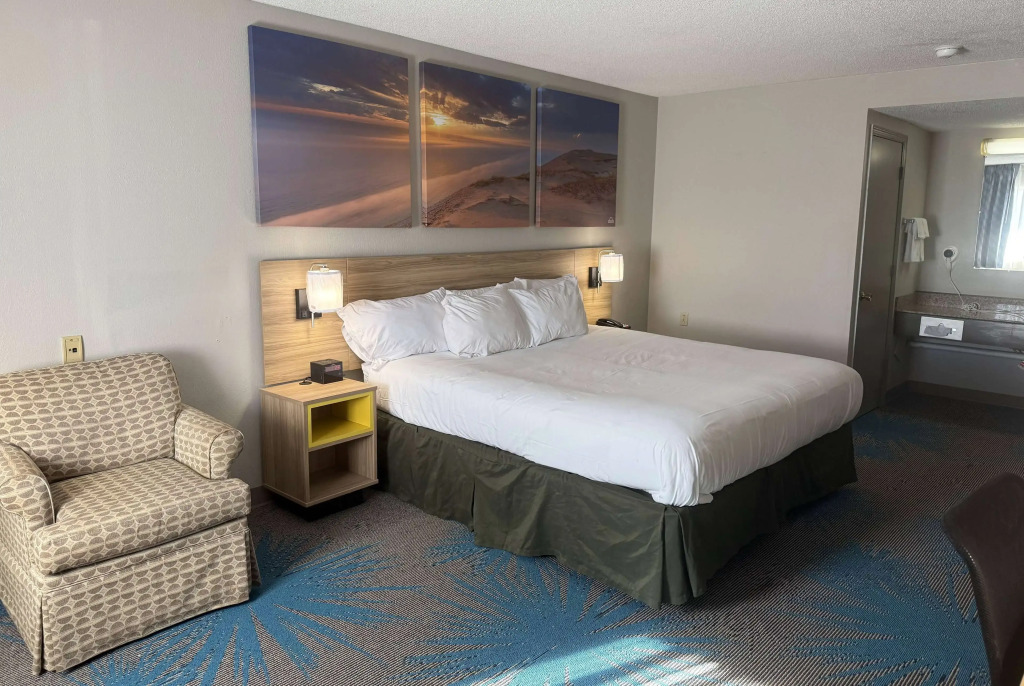 Days Inn by Wyndham Hannibal