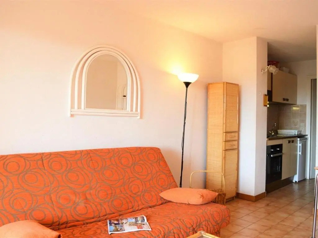 Appartement Le Lavandou, 1 pièce, 4 personnes - FR-1-251-230