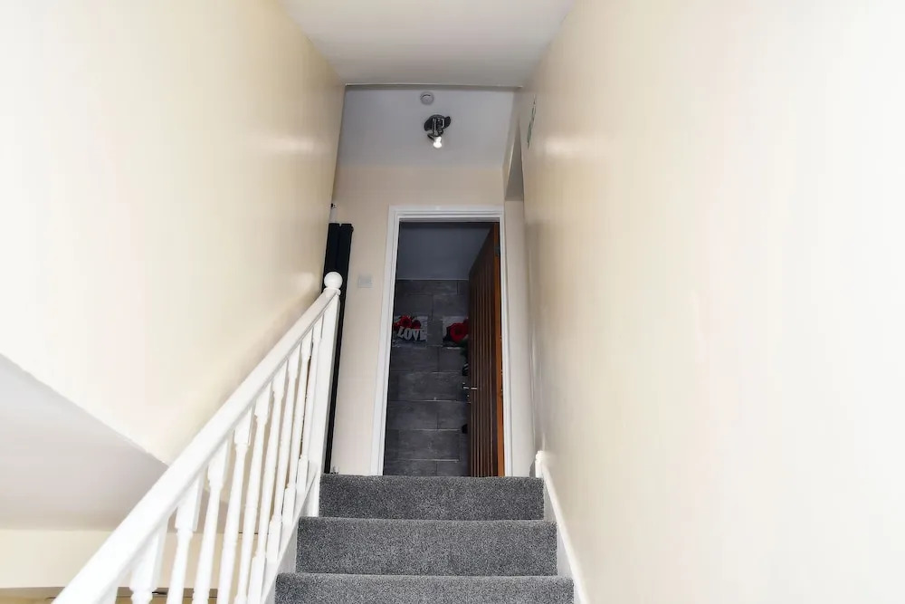 stylish 6 bed home