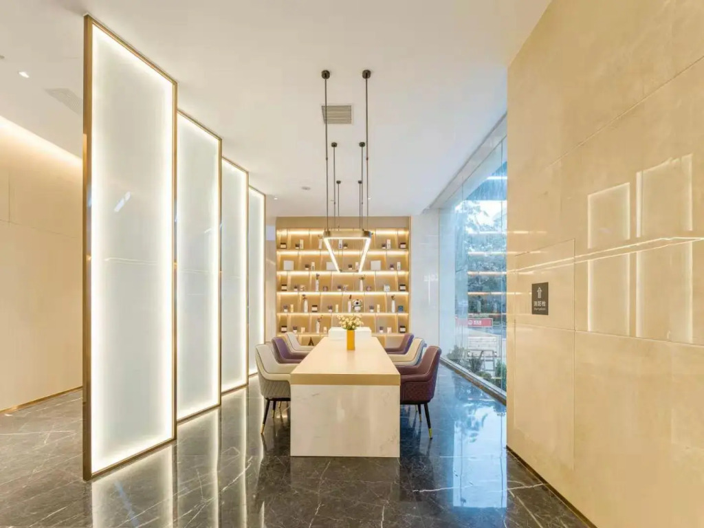 Lavande Hotel(Xiamen Airport Wuyuanwan Metro Station)