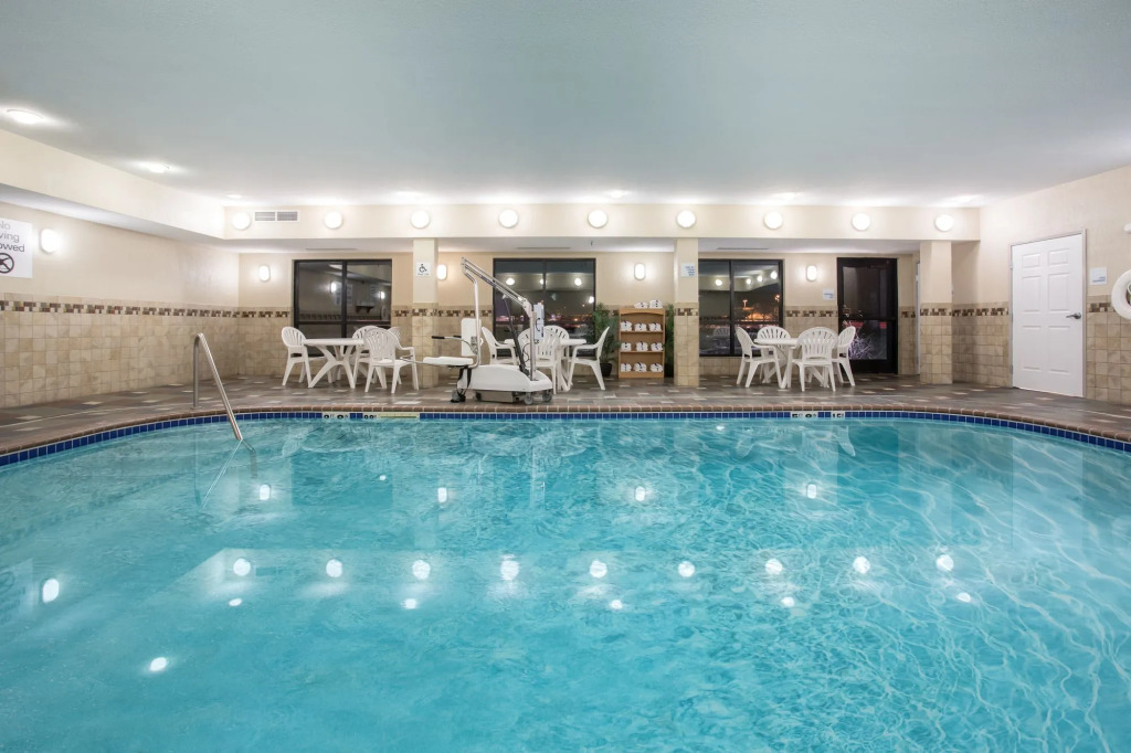 Holiday Inn Express & Suites Ft Collins by IHG