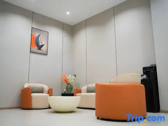 Yue Ting Nan She Hotel (Jingdezhen People's Square Tao Yang Li Store)