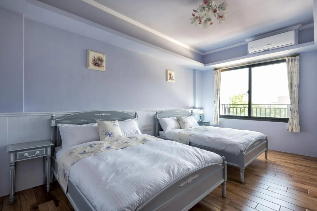 Iris Guest House