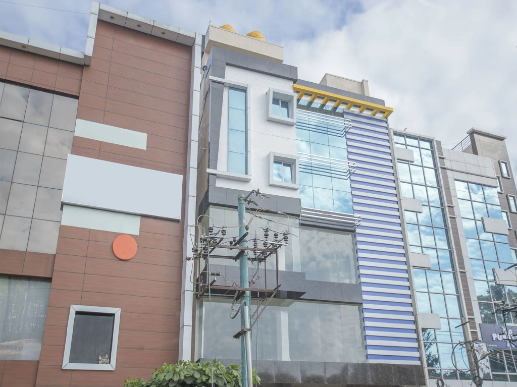 OYO 11387 Hotel Kozy Rooms