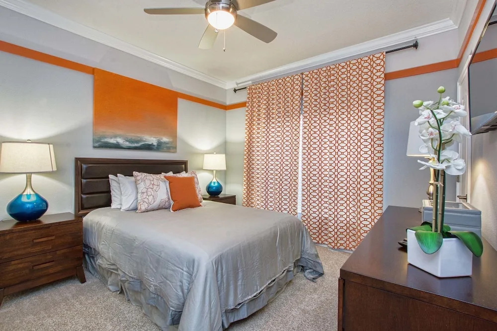 Storey Lake 4 Bedroom Townhome w Splashpool - 1629ST