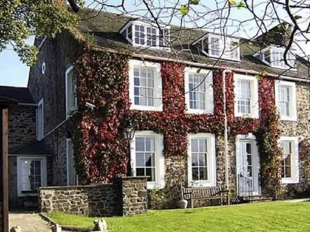 Waren House Hotel