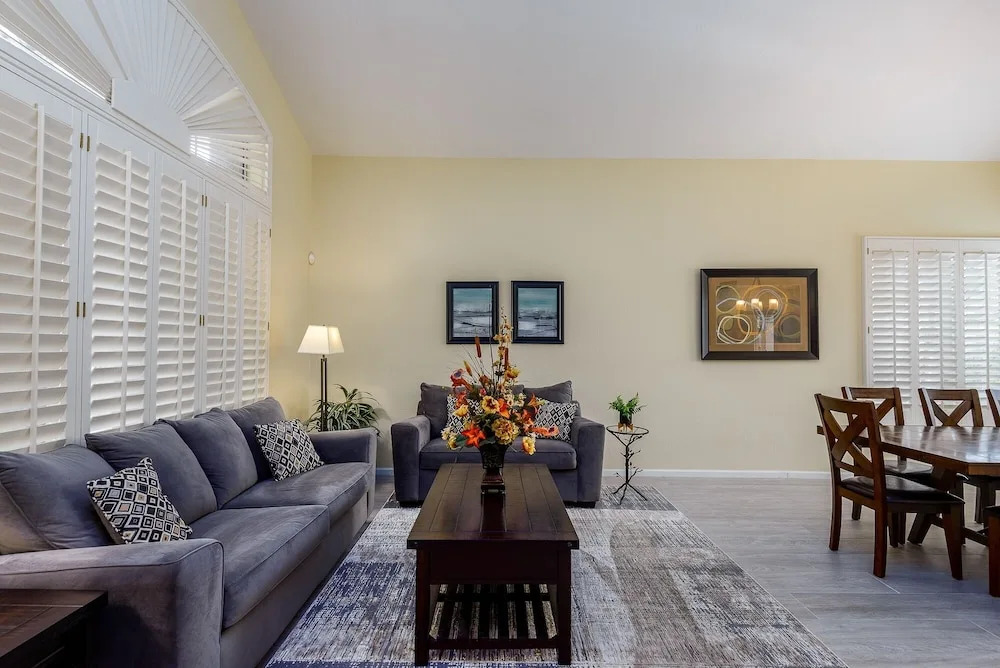 Casa Allegra 5 Bedroom Home by RedAwning