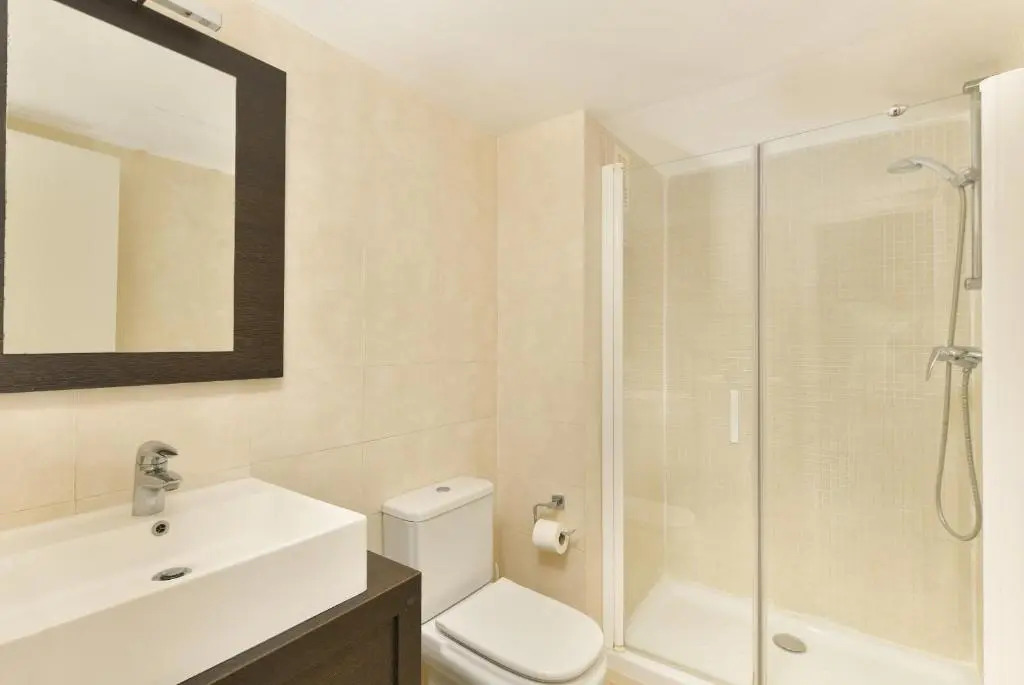 Exclusivo apartamento de 2 dormitorios vista mar lateral