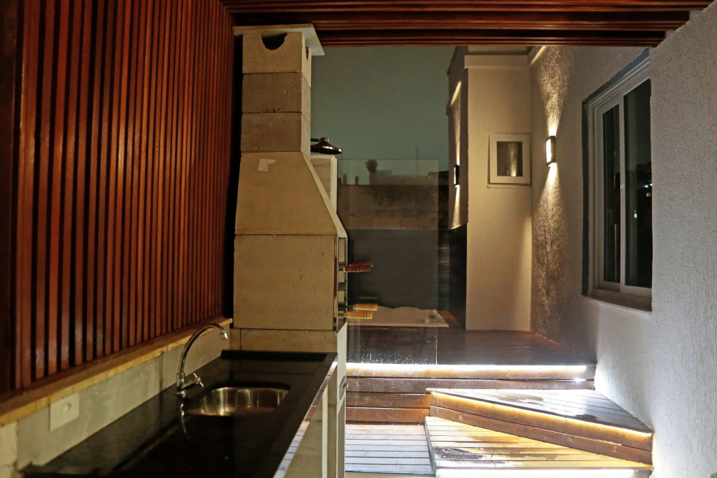 Cobertura Alto Luxo Com Terraço, Bbq E Piscina   6 Quartos