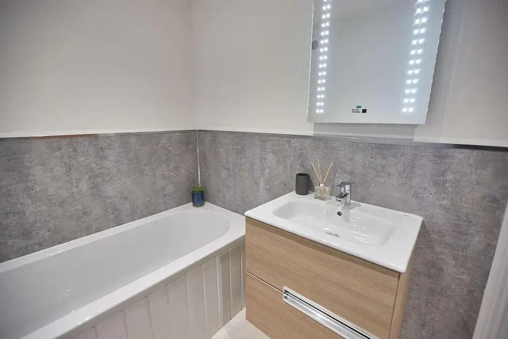 Host & Stay - Iburn House