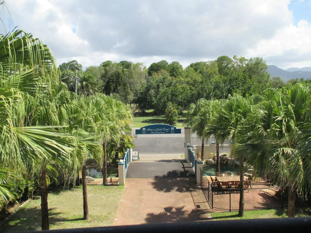 Royal Palm Villas