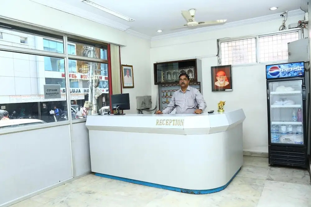 Sai sri Krishna Deluxe Lodge
