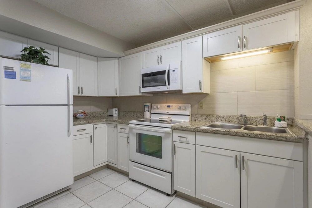 Gulfview II Condominium 611