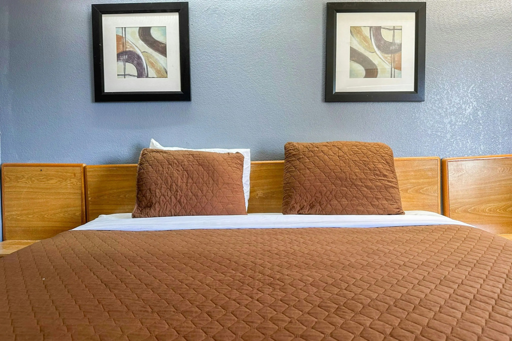 Classic Inn By Townhouse American Way Memphis I 240