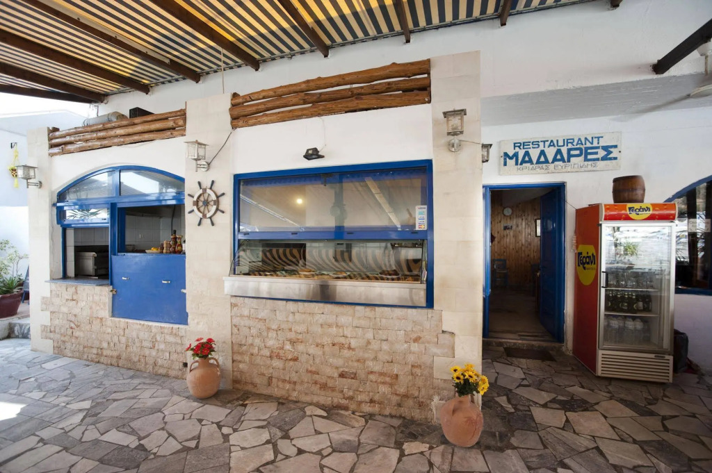 Madares Hotel