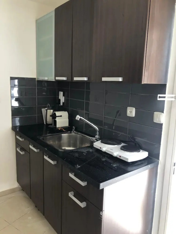 New Cozy Suite W Garden 300M From Beach