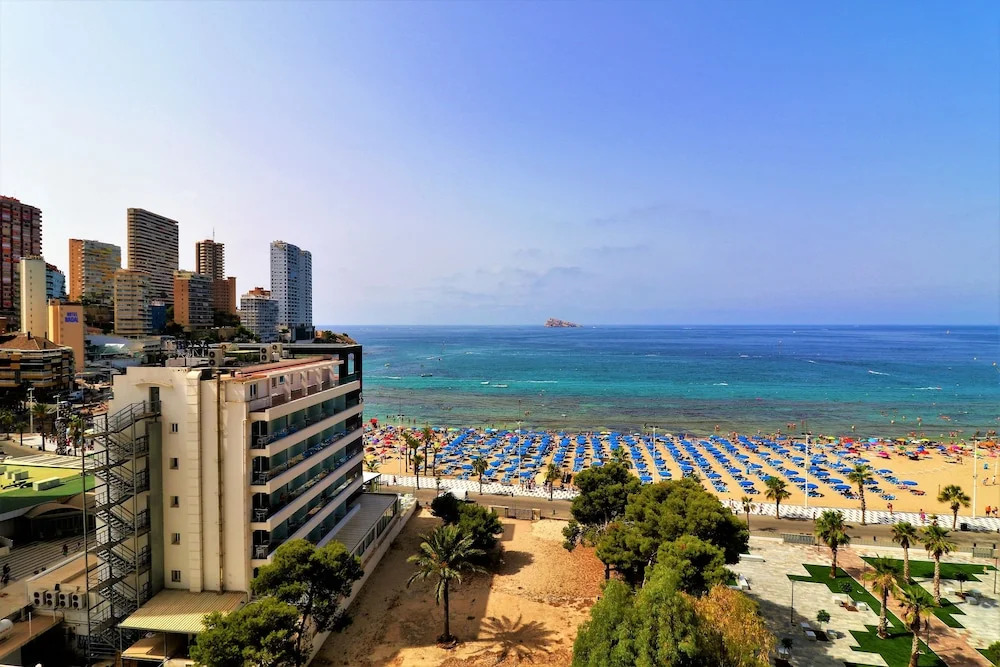 Apartamento Coblanca 8-72