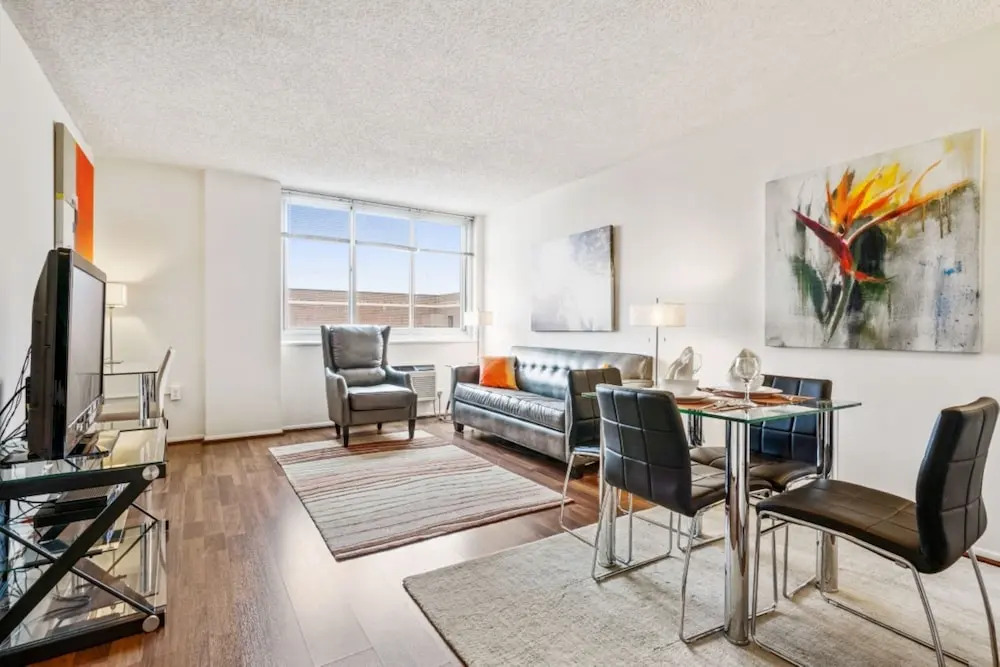 Global Luxury Suites at Locust Street