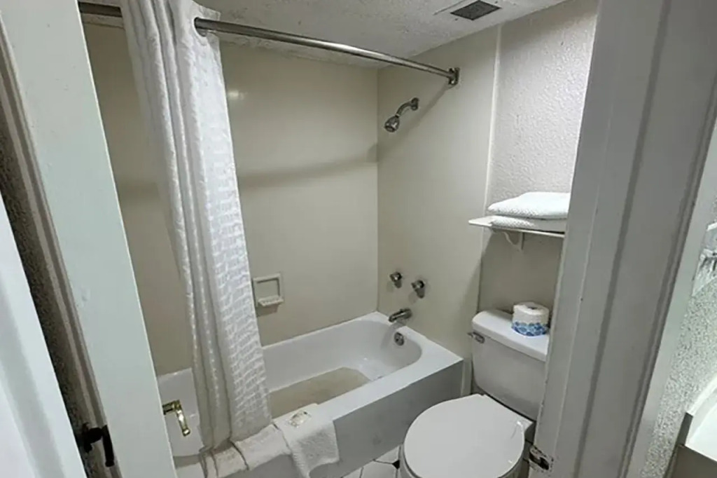 Super 8 By Wyndham Nacogdoches Near University