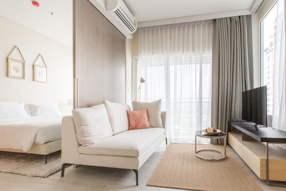 Veranda Residence pattaya By Sea