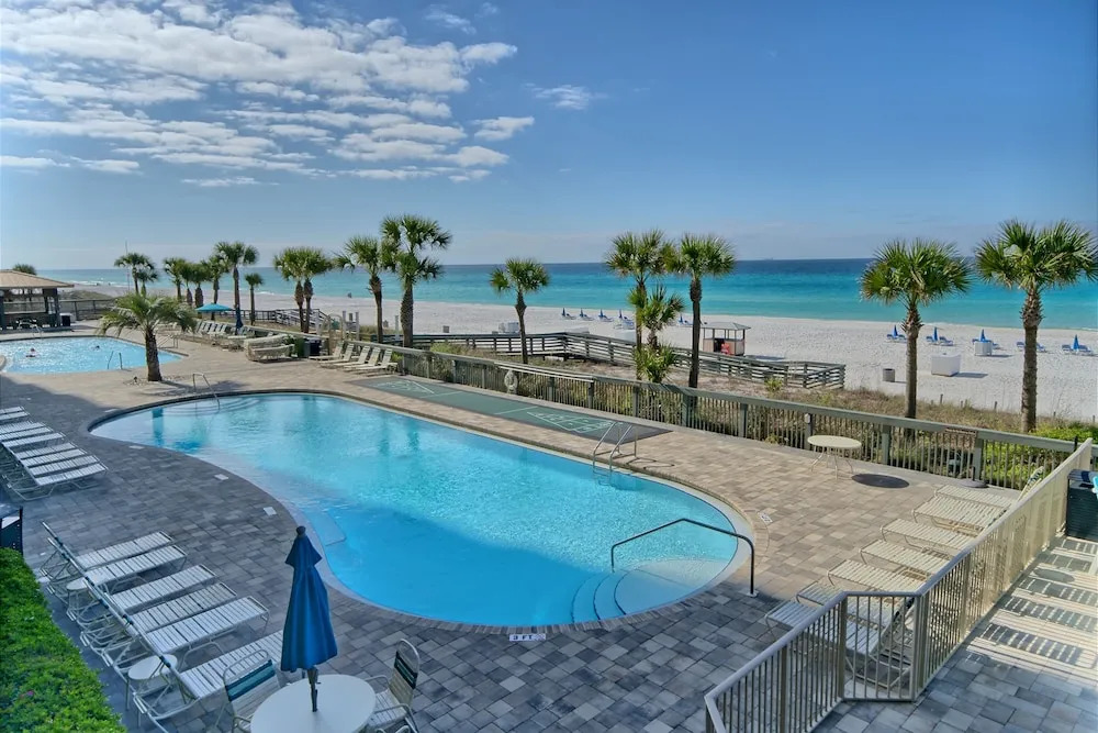 Modern Oceanfront Retreat, Spacious Balcony - 0207 3 Bedroom Condo by RedAwning