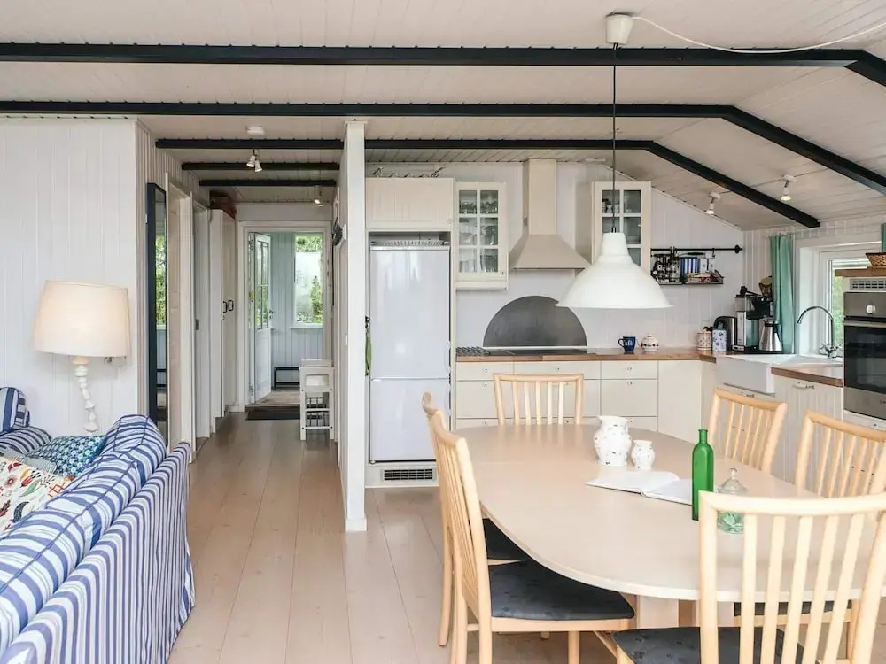 5 Person Holiday Home in Blavand-by Traum