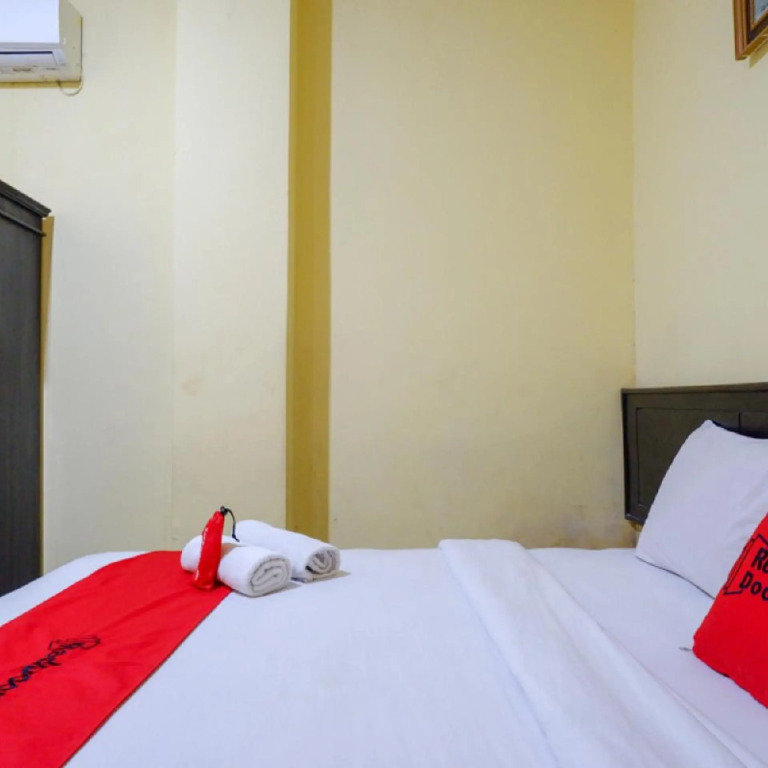 RedDoorz near Citraland Waterpark Kendari