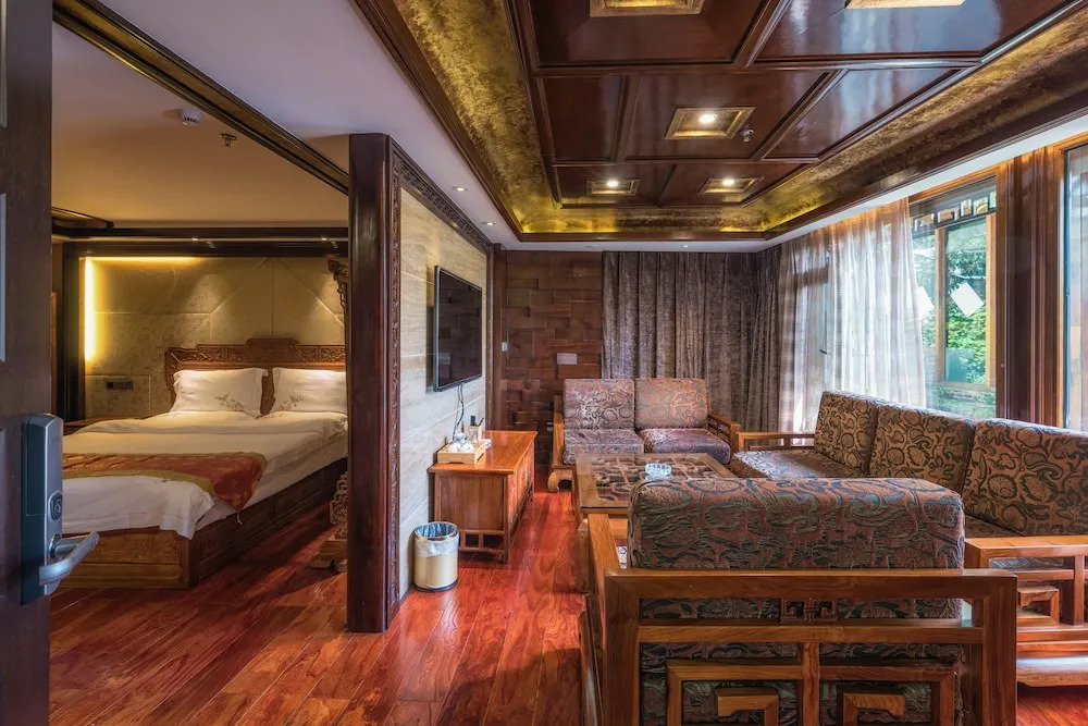 Floral Hotel Lijiang Taohua Island Gudao Boutique