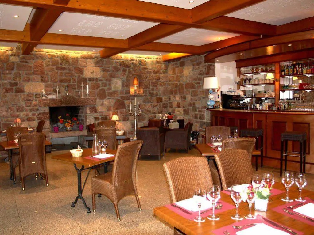 Logis - Hotel Restaurant du Parc