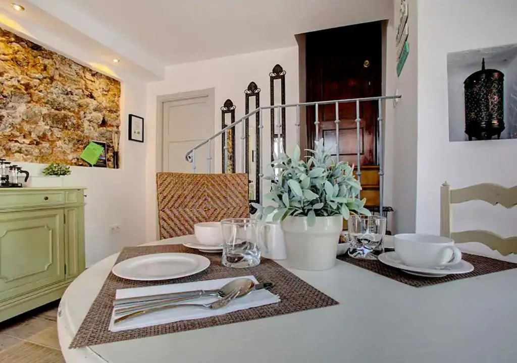 Casa Ella