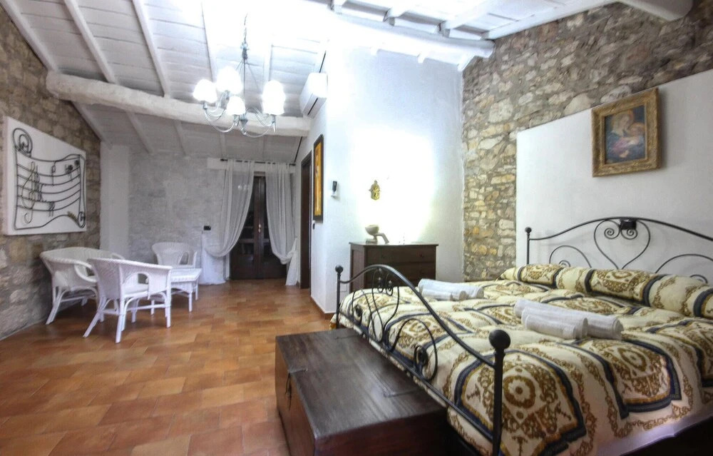 Stunning Home In Fragneto Monforte