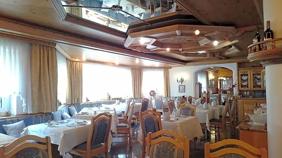 Hotel Serena
