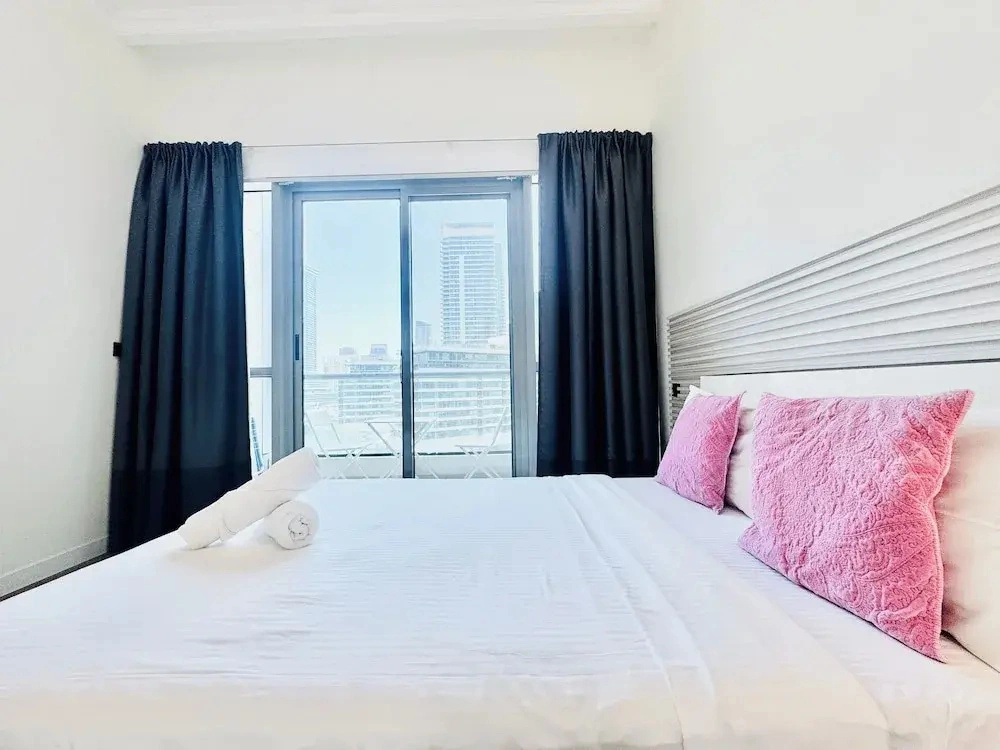 Venduras Bright 1BR in Heart of Marina